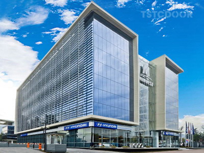 Proyecto de Edificio de Oficinas en América del Sur - Puerta Giratoria de Vidrio Totos